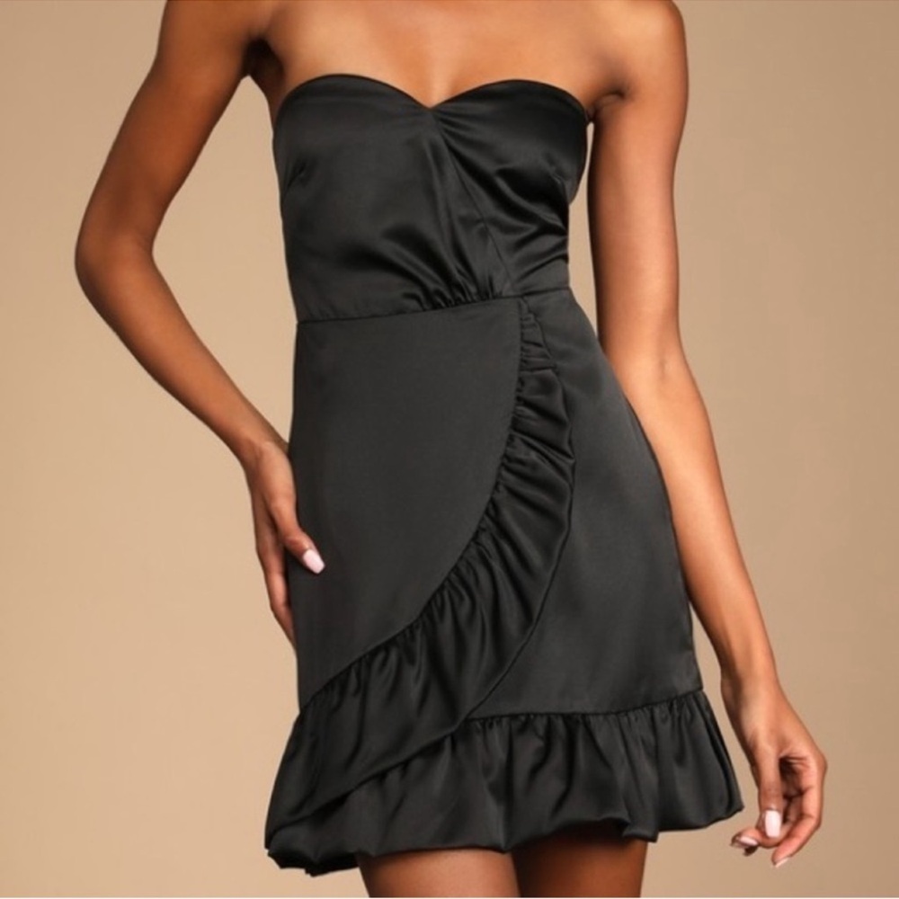 NWT LULUS Womens Romantic Girly Black Ruffled Strapless Mini Cocktail Dress Sz S